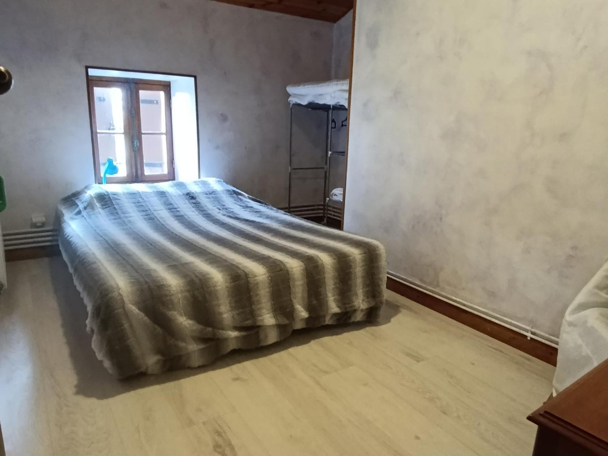 Chambre, grand salon et billard Lägenhet Nercillac Exteriör bild