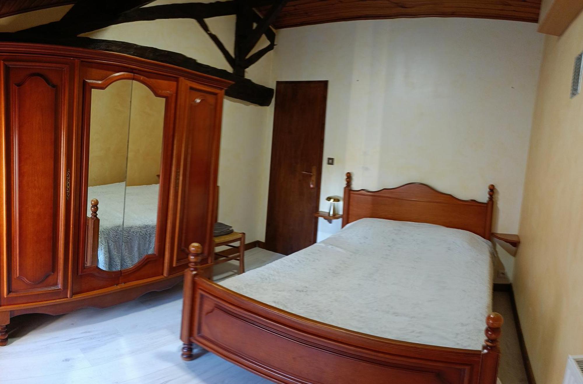 Chambre, grand salon et billard Lägenhet Nercillac Exteriör bild